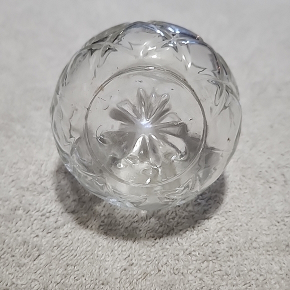Vintage Clear Crystal Oil Lamp Candle 2-3/4”Round, No Wick - Picture 3 of 5